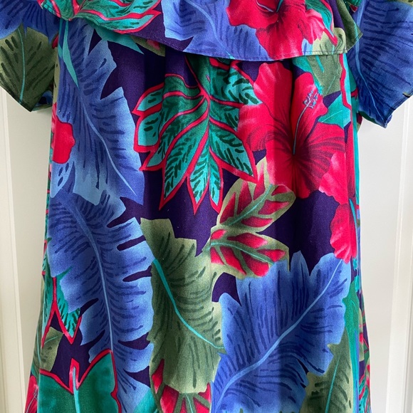 Tiered Ruffle Hawaiian Original Floral Print Dress - Picture 6 of 10